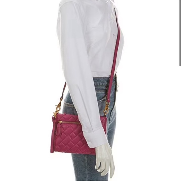 NWT Antonio Melani Casey Pink Quilted Crossbody Bag - Picture 2 of 8